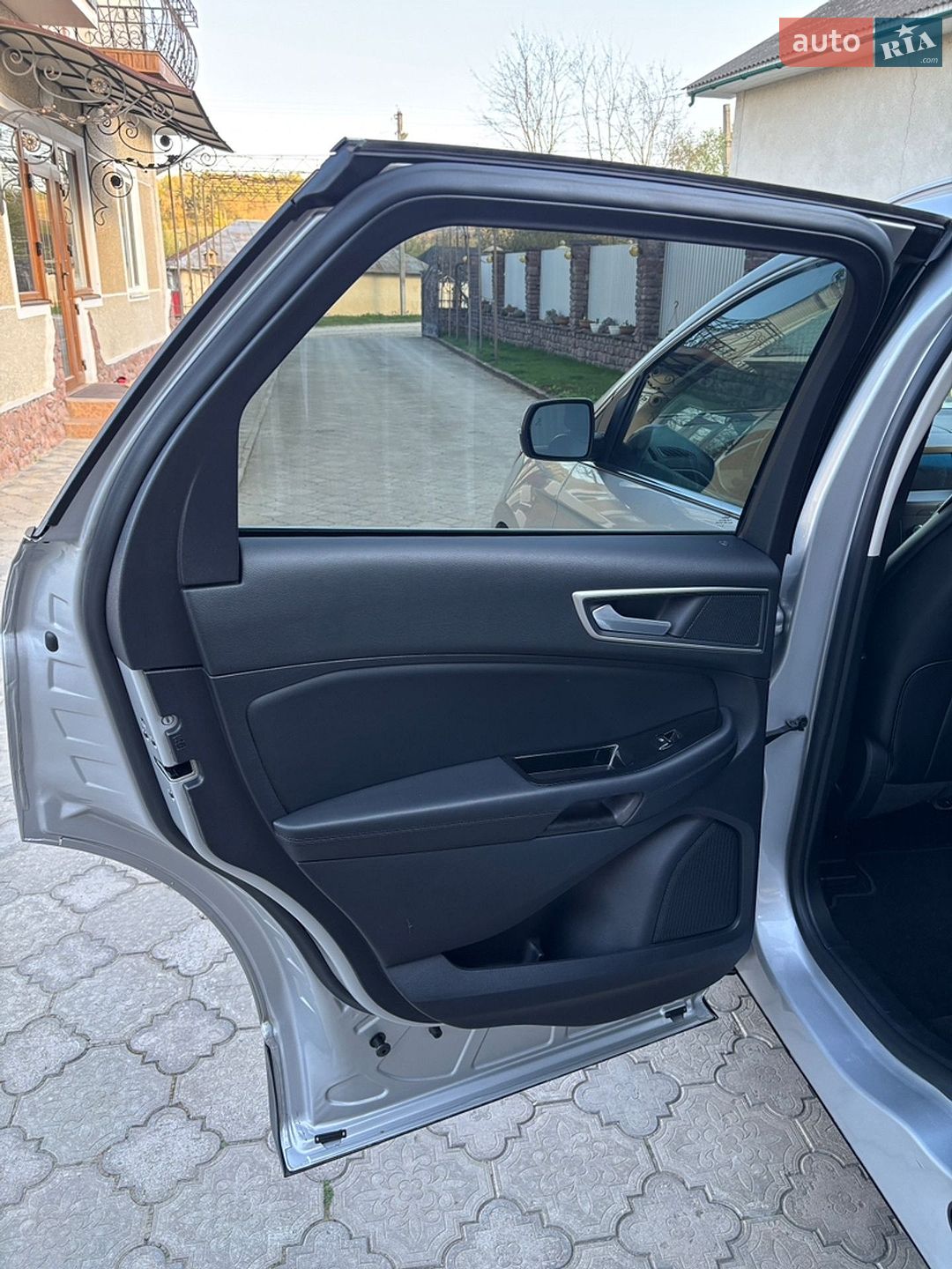 Ford Edge 2018 VIN 2FMPK3J95KBB19182 фото оголошення 13 з 39