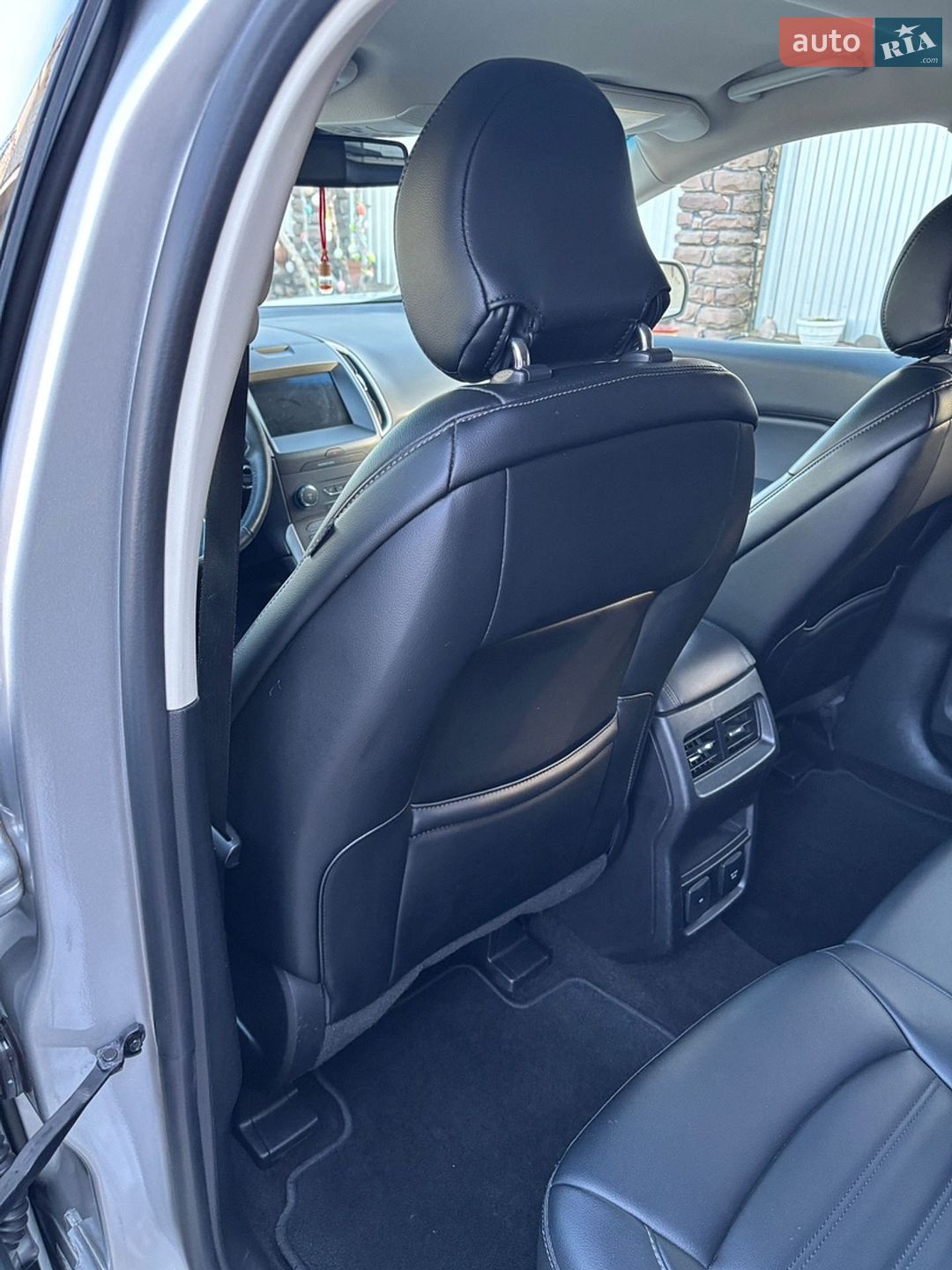 Ford Edge 2018 VIN 2FMPK3J95KBB19182 фото оголошення 14 з 39
