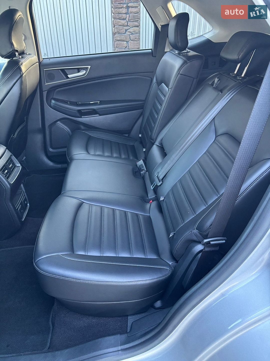 Ford Edge 2018 VIN 2FMPK3J95KBB19182 фото оголошення 16 з 39
