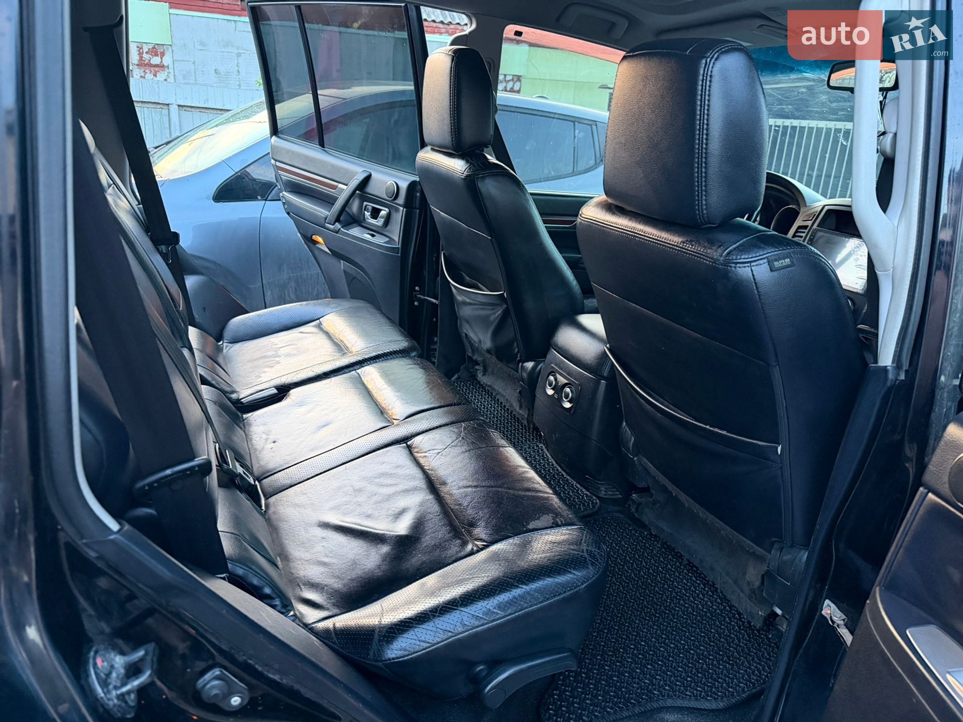 Mitsubishi Pajero Wagon 2008 VIN JMBLYV98W8J503697 фото оголошення 6 з 17