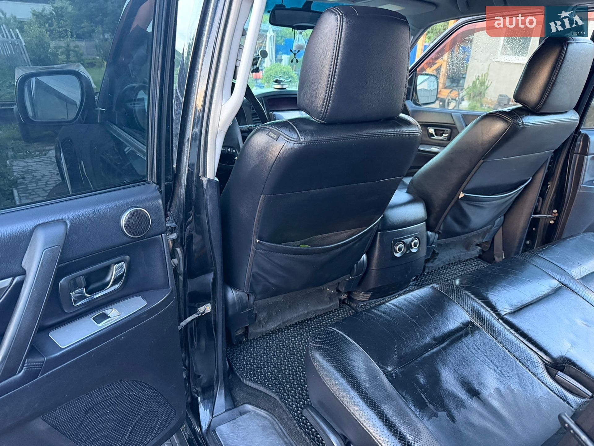 Mitsubishi Pajero Wagon 2008 VIN JMBLYV98W8J503697 фото оголошення 8 з 17
