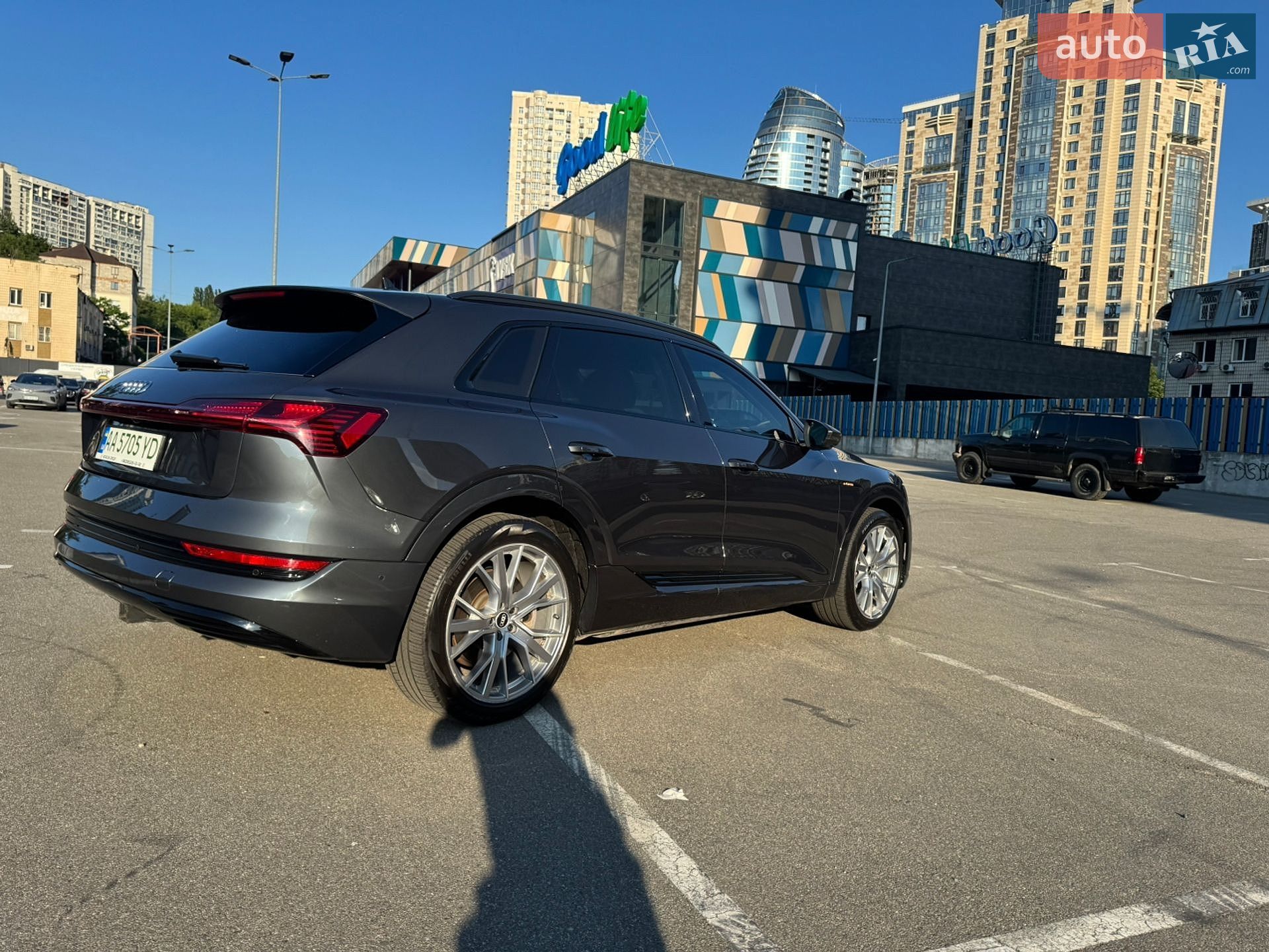 Audi e-tron 2020 VIN WA1VABGE1MB020908 фото оголошення 8 з 23