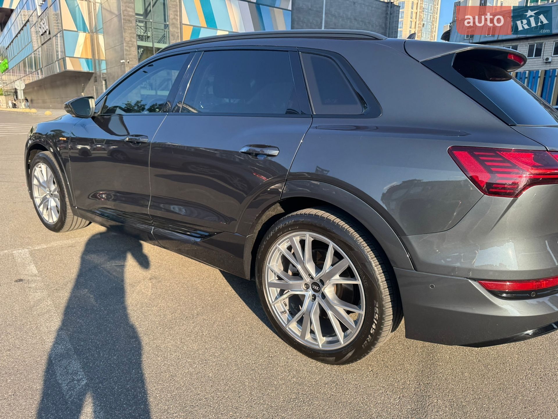 Audi e-tron 2020 VIN WA1VABGE1MB020908 фото оголошення 15 з 23