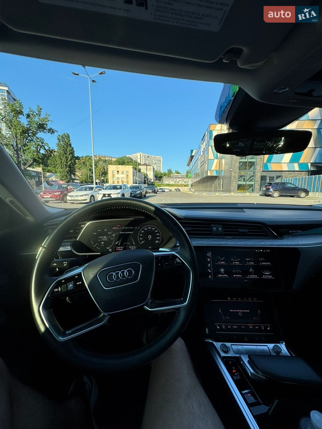 Audi e-tron 2020 VIN WA1VABGE1MB020908 фото оголошення 17 з 23