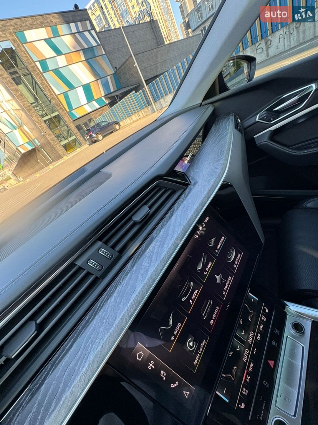 Audi e-tron 2020 VIN WA1VABGE1MB020908 фото оголошення 22 з 23
