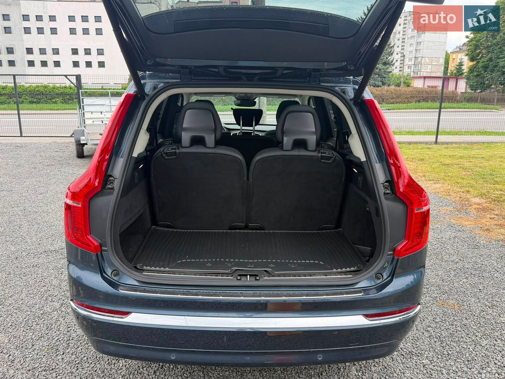 Volvo XC90 2023 VIN YV4062PE3R1190974 фото оголошення 3 з 14