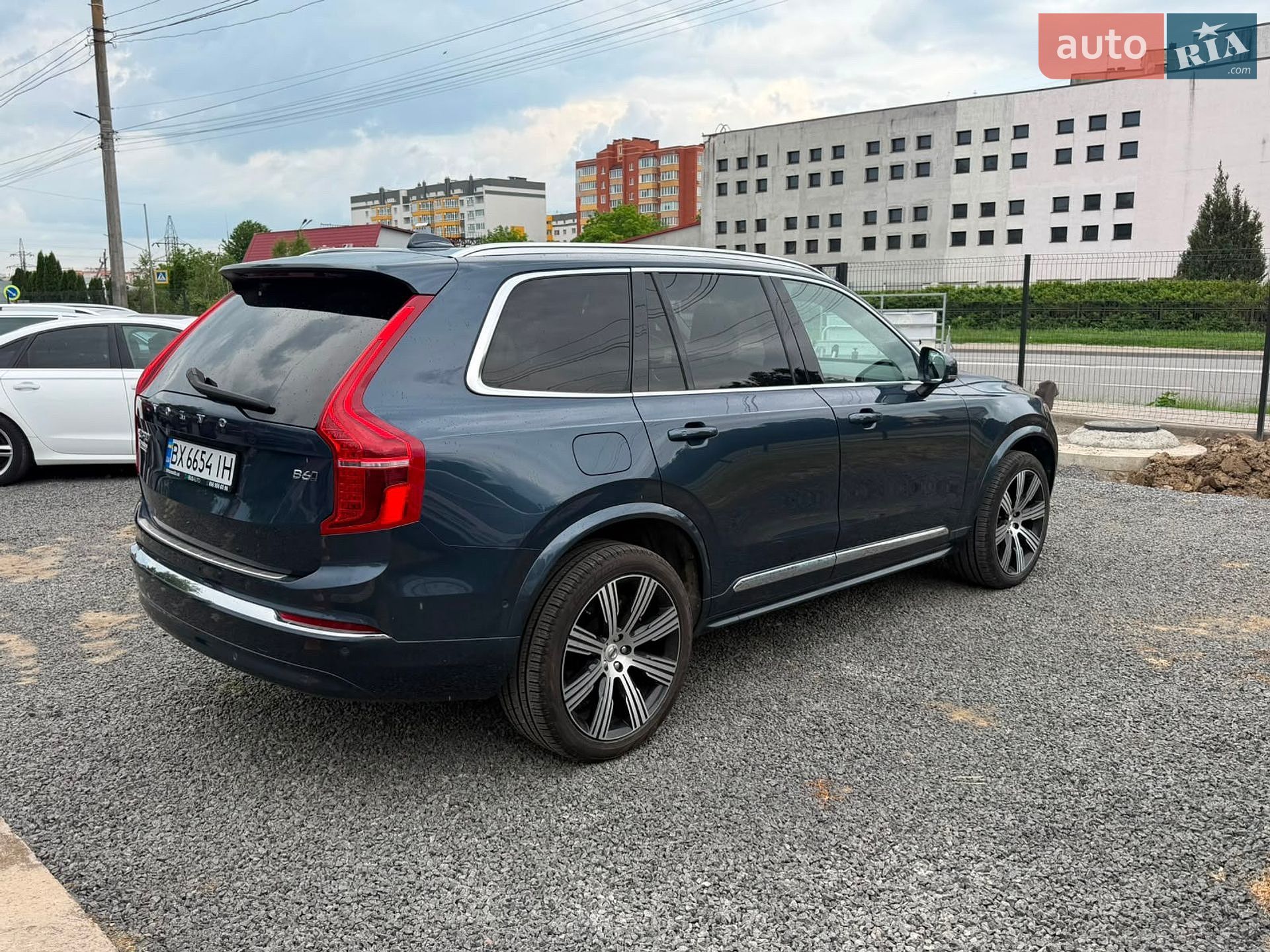 Volvo XC90 2023 VIN YV4062PE3R1190974 фото оголошення 13 з 14