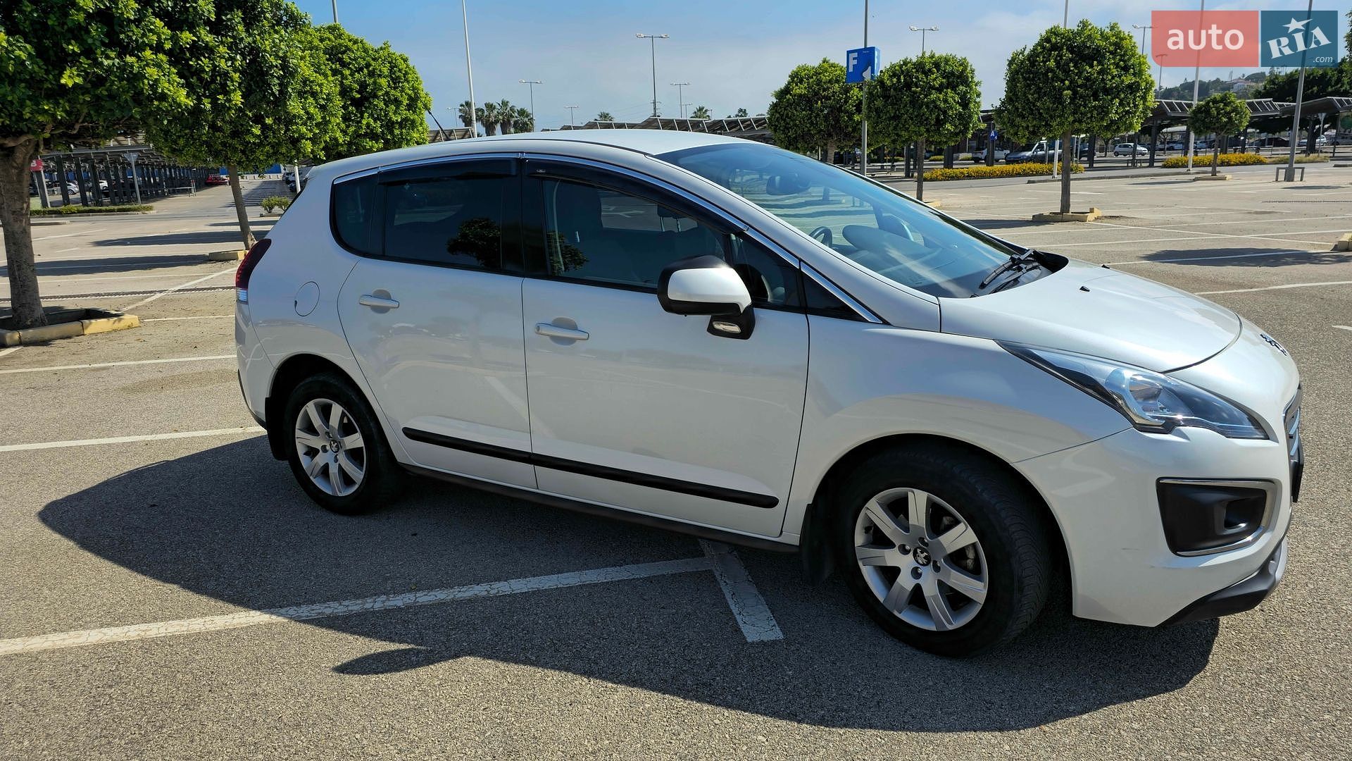 Peugeot 3008 2014 VIN VF30U9HD8ES019804 фото оголошення 16 з 49