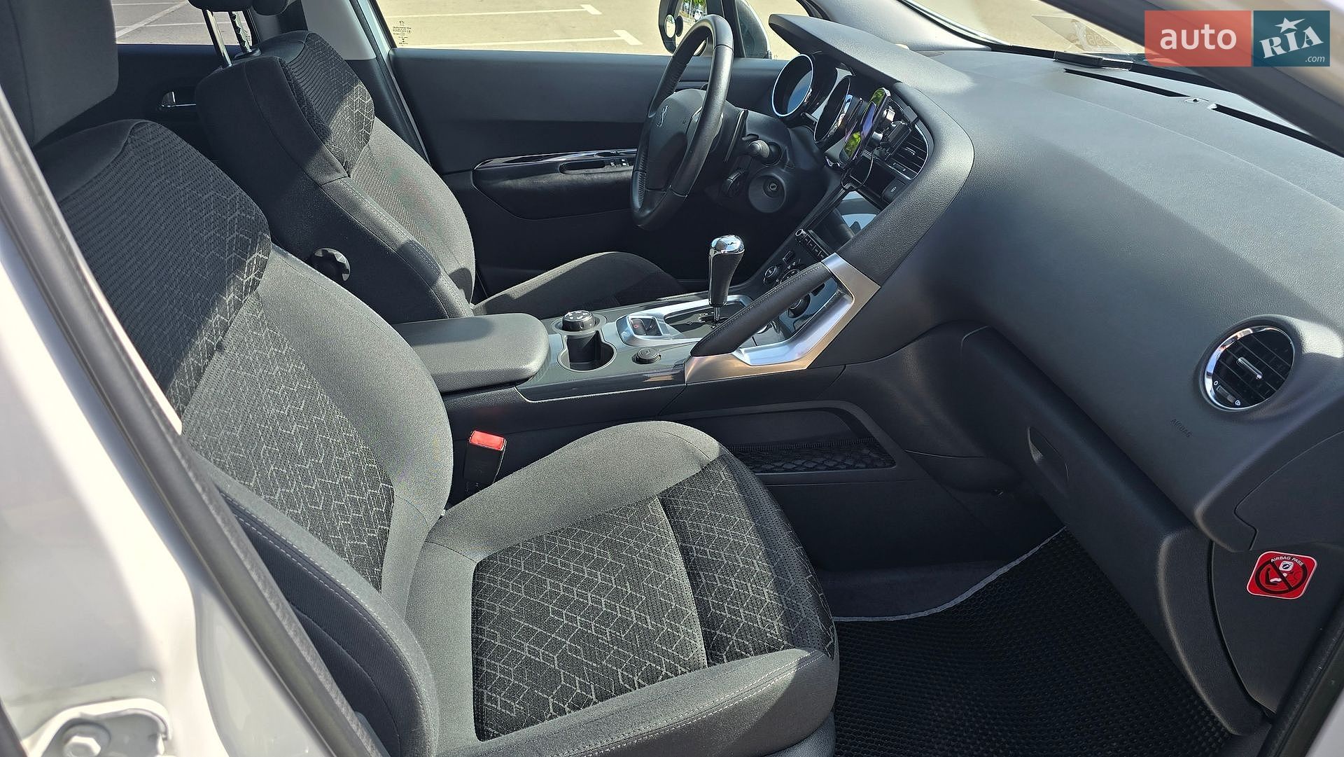 Peugeot 3008 2014 VIN VF30U9HD8ES019804 фото оголошення 29 з 49
