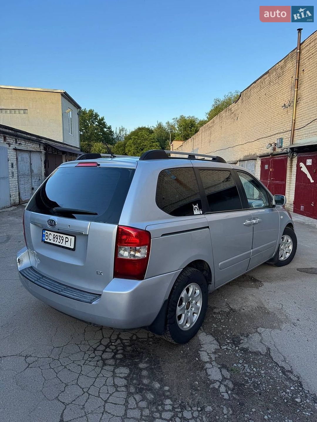KIA Carnival 2008 VIN Y6LMB75228L000500 фото оголошення 4 з 29