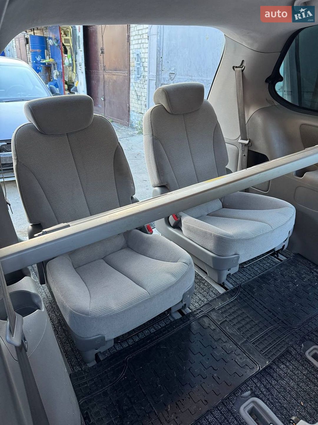 KIA Carnival 2008 VIN Y6LMB75228L000500 фото оголошення 14 з 29