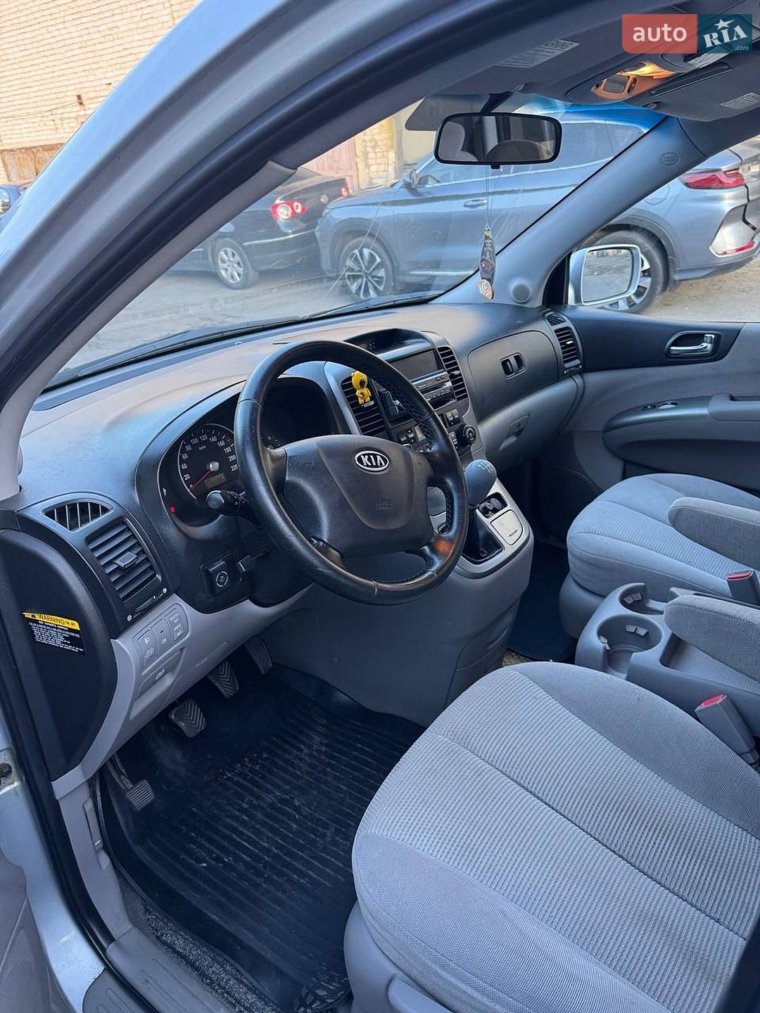 KIA Carnival 2008 VIN Y6LMB75228L000500 фото оголошення 19 з 29