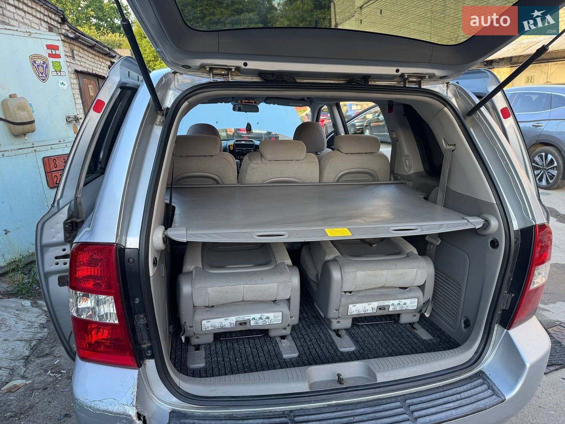 KIA Carnival 2008 VIN Y6LMB75228L000500 фото оголошення 13 з 29