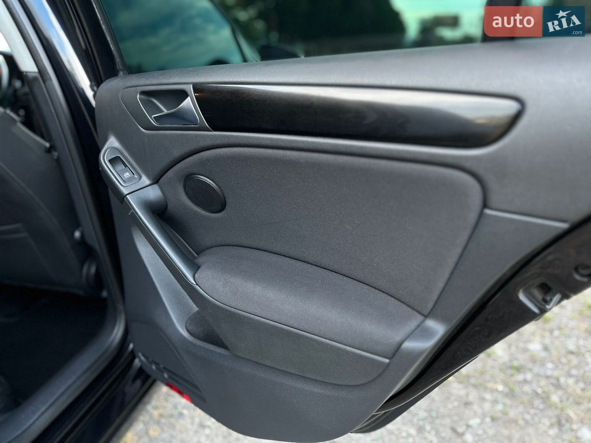 Volkswagen Golf 2010 VIN WVWZZZ1KZAP084603 фото оголошення 22 з 50