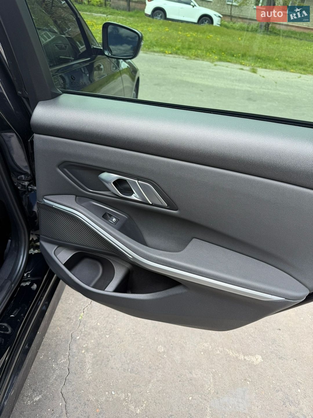 BMW 3 Series 2020 VIN 3MW5R1J07L8B36035 фото оголошення 28 з 37