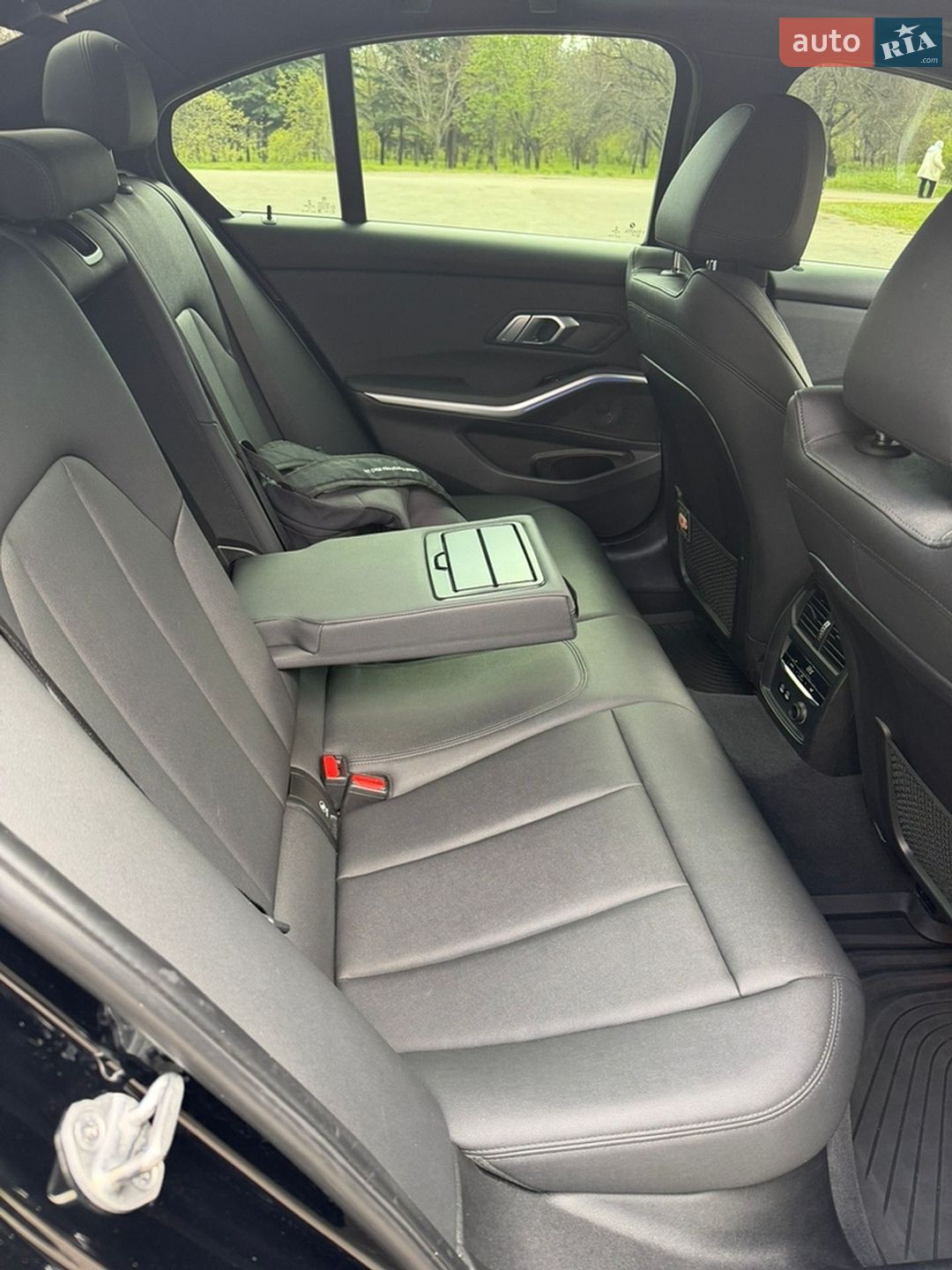 BMW 3 Series 2020 VIN 3MW5R1J07L8B36035 фото оголошення 30 з 37