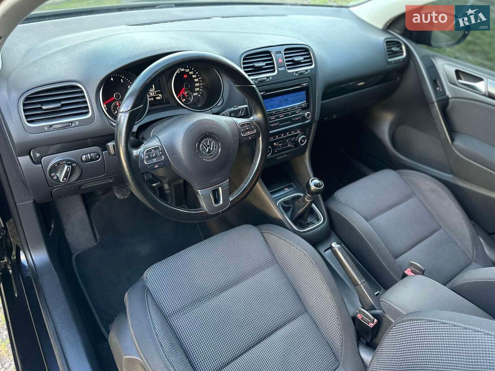 Volkswagen Golf 2010 VIN WVWZZZ1KZAP084603 фото оголошення 45 з 50