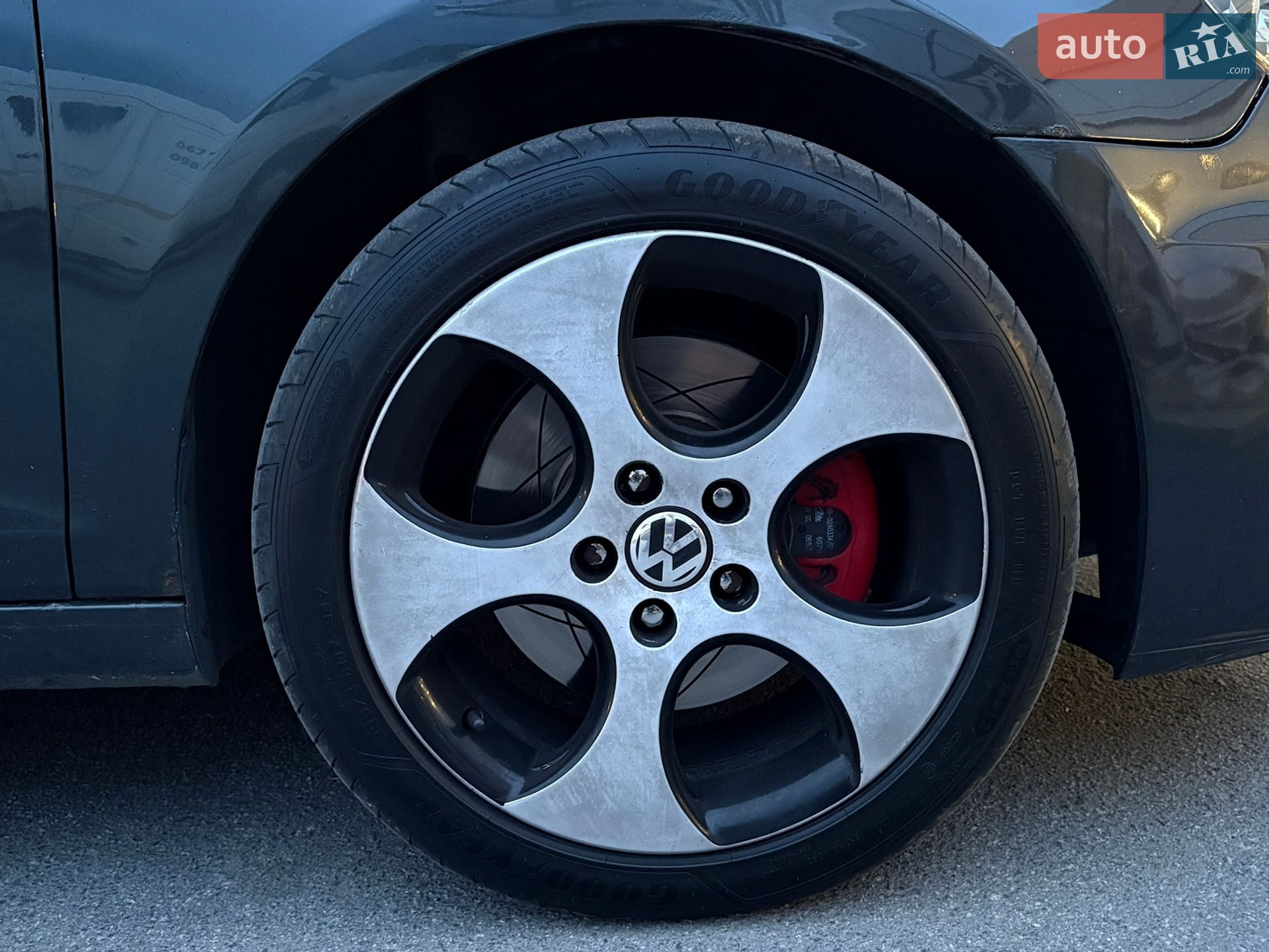 Volkswagen Golf GTI 2011 VIN WVWZZZ1KZBW169682 фото оголошення 11 з 36