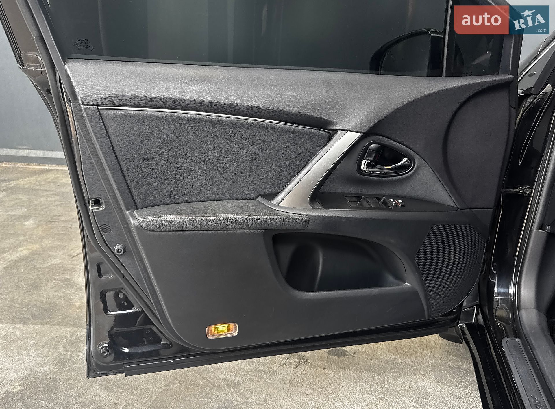 Toyota Avensis 2015 VIN SB1BB76L20E042478 фото оголошення 31 з 35