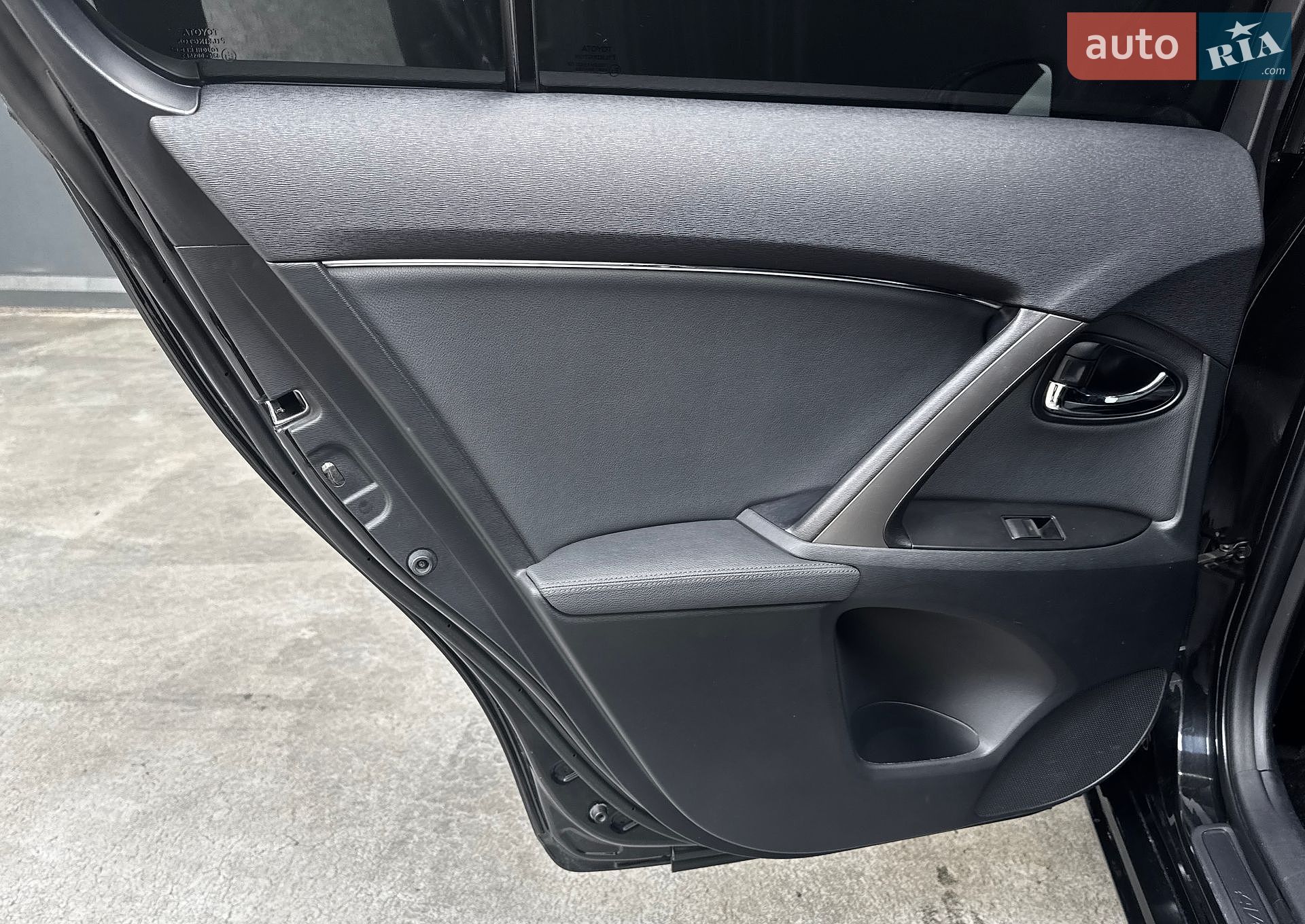Toyota Avensis 2015 VIN SB1BB76L20E042478 фото оголошення 33 з 35