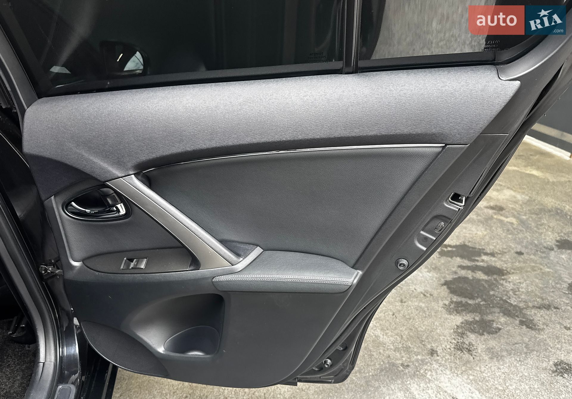 Toyota Avensis 2015 VIN SB1BB76L20E042478 фото оголошення 34 з 35