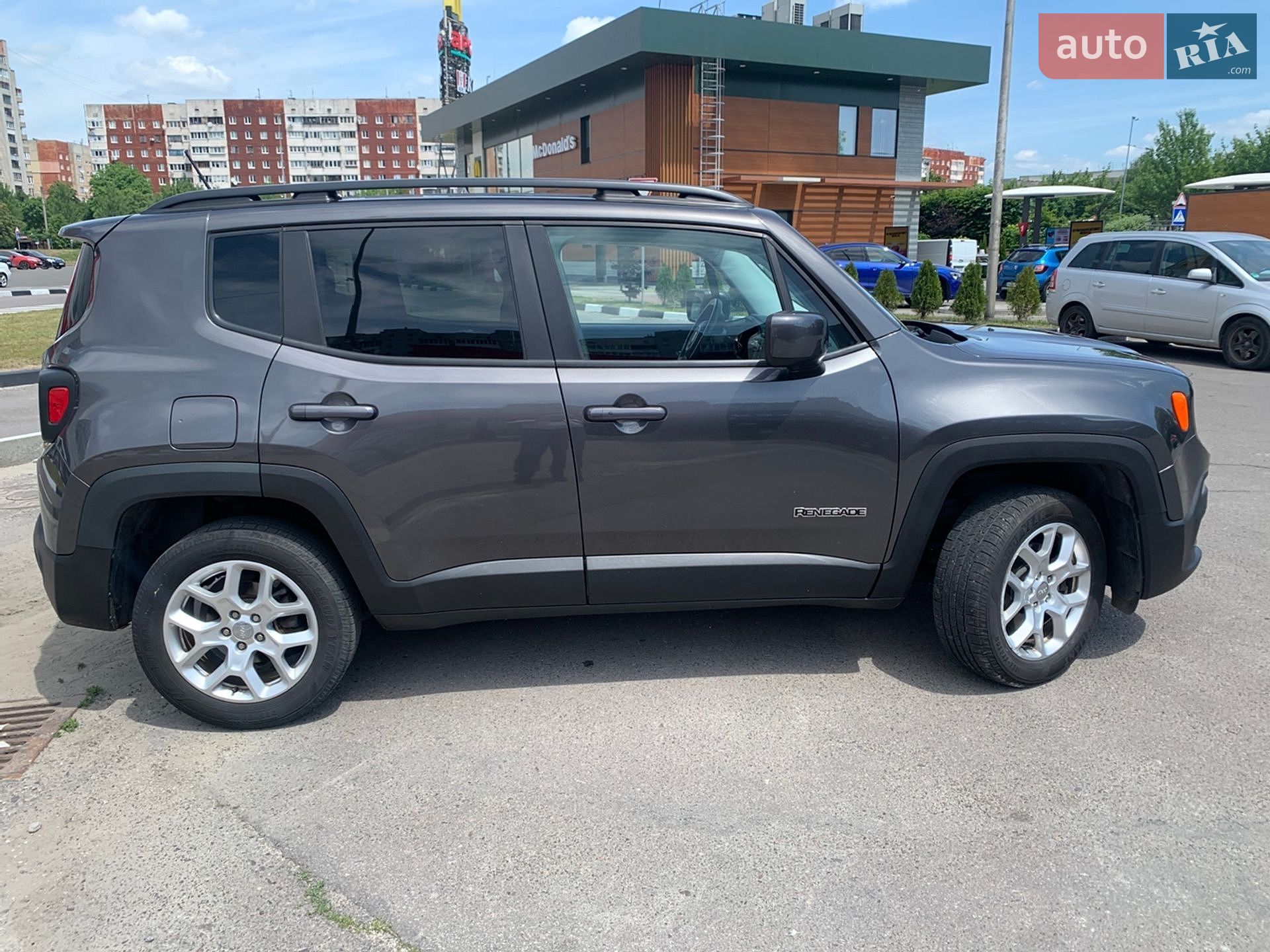 Jeep Renegade 2017 VIN ZACCJBBB8HPG59597 фото оголошення 37 з 58