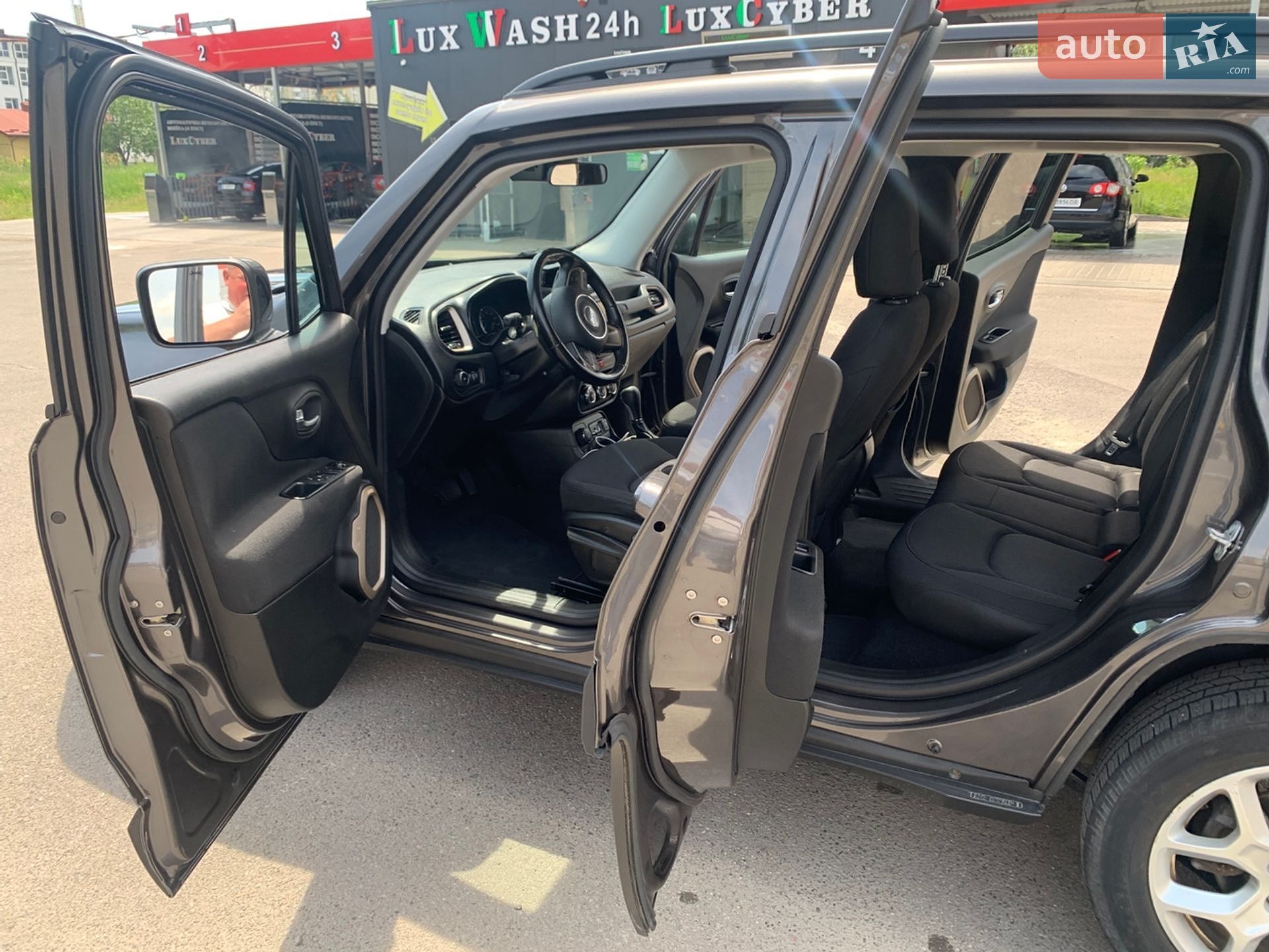Jeep Renegade 2017 VIN ZACCJBBB8HPG59597 фото оголошення 48 з 58