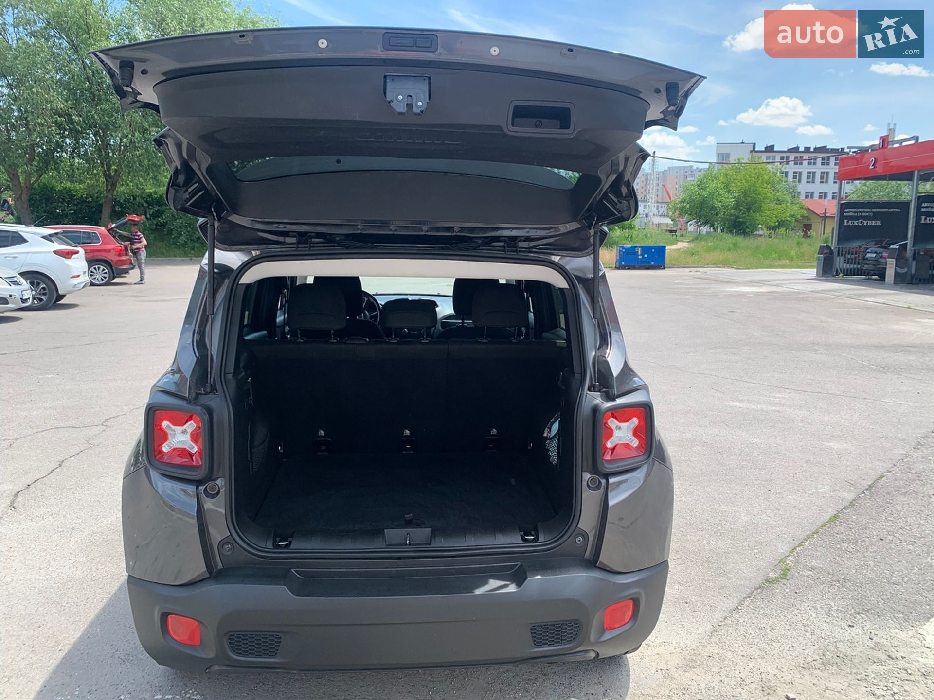 Jeep Renegade 2017 VIN ZACCJBBB8HPG59597 фото оголошення 54 з 58