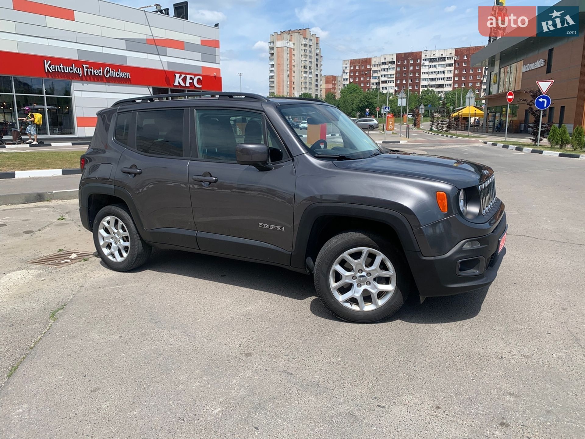 Jeep Renegade 2017 VIN ZACCJBBB8HPG59597 фото оголошення 39 з 58