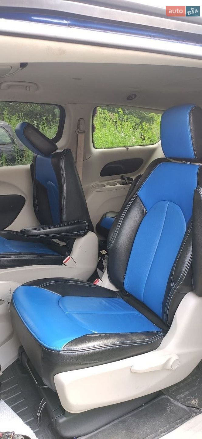 Chrysler Pacifica 2018 VIN 2C4RC1H74JR293589 фото оголошення 5 з 9
