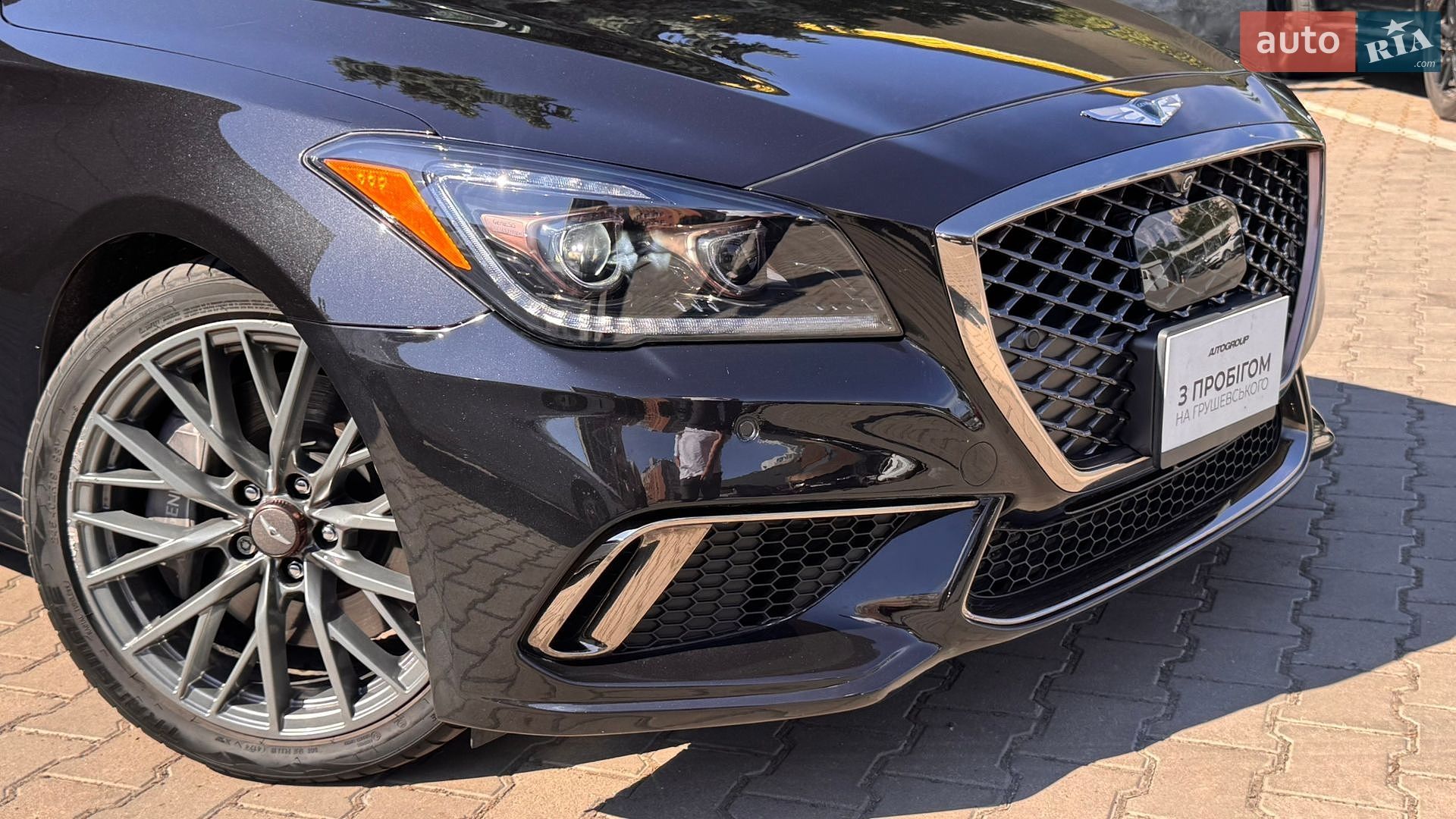 Genesis G80 2017 VIN KMHGN4JB4JU249544 фото оголошення 4 з 36