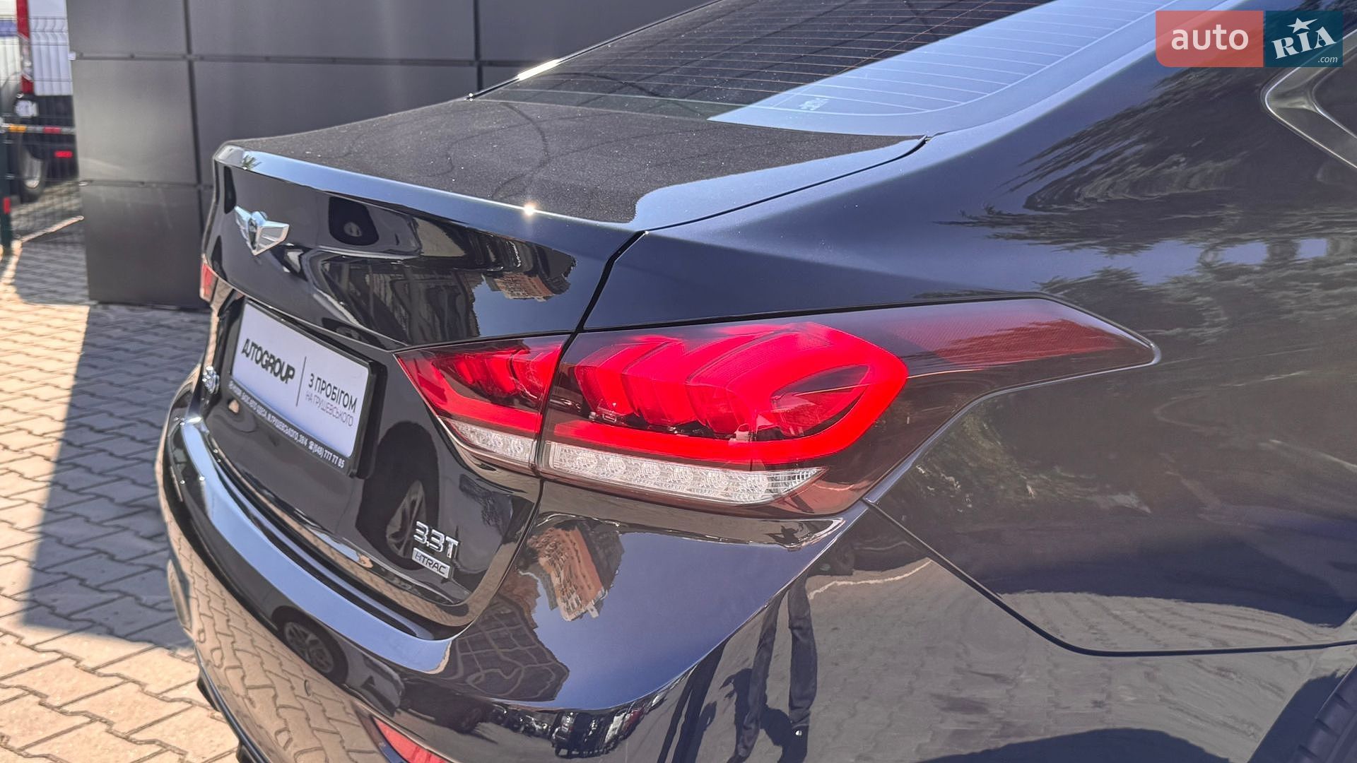 Genesis G80 2017 VIN KMHGN4JB4JU249544 фото оголошення 7 з 36