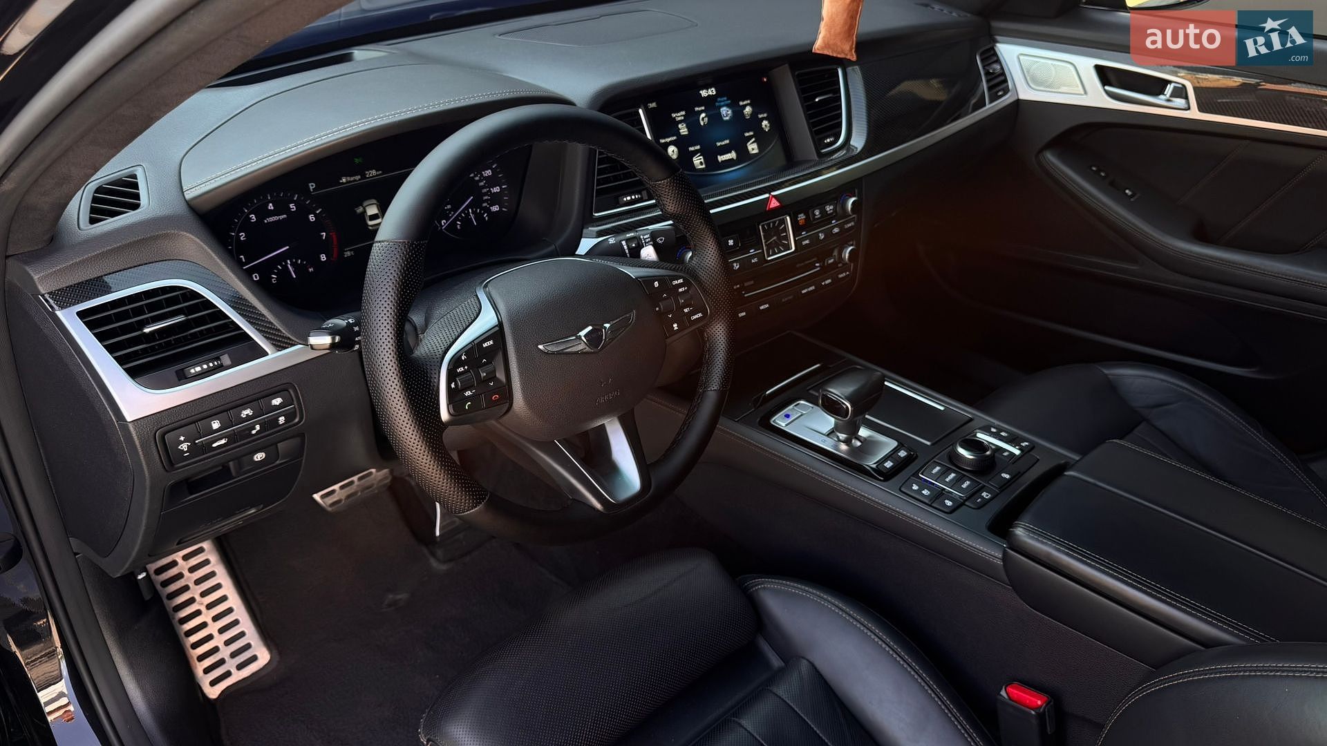 Genesis G80 2017 VIN KMHGN4JB4JU249544 фото оголошення 33 з 36