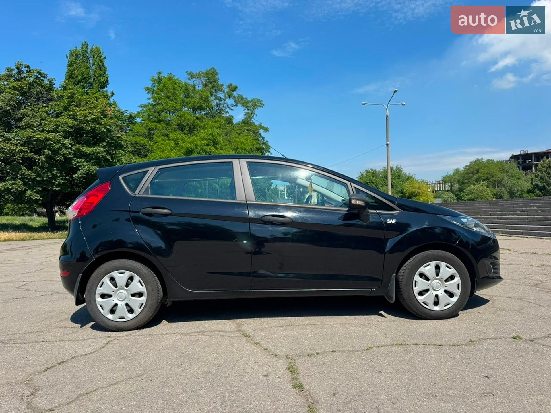 Ford Fiesta 2017 VIN WF0DXXGAKDHJ15453 фото оголошення 4 з 15
