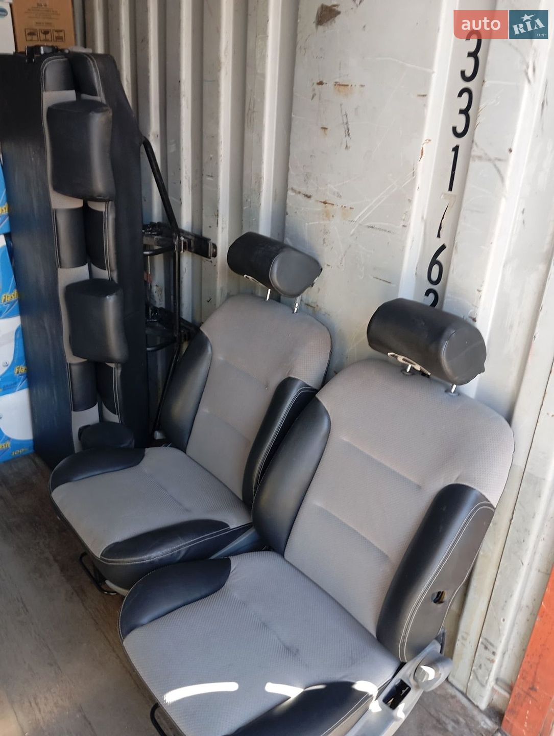 Hyundai H 200 2000 VIN KMJWVH7HPYU228757 фото оголошення 19 з 20