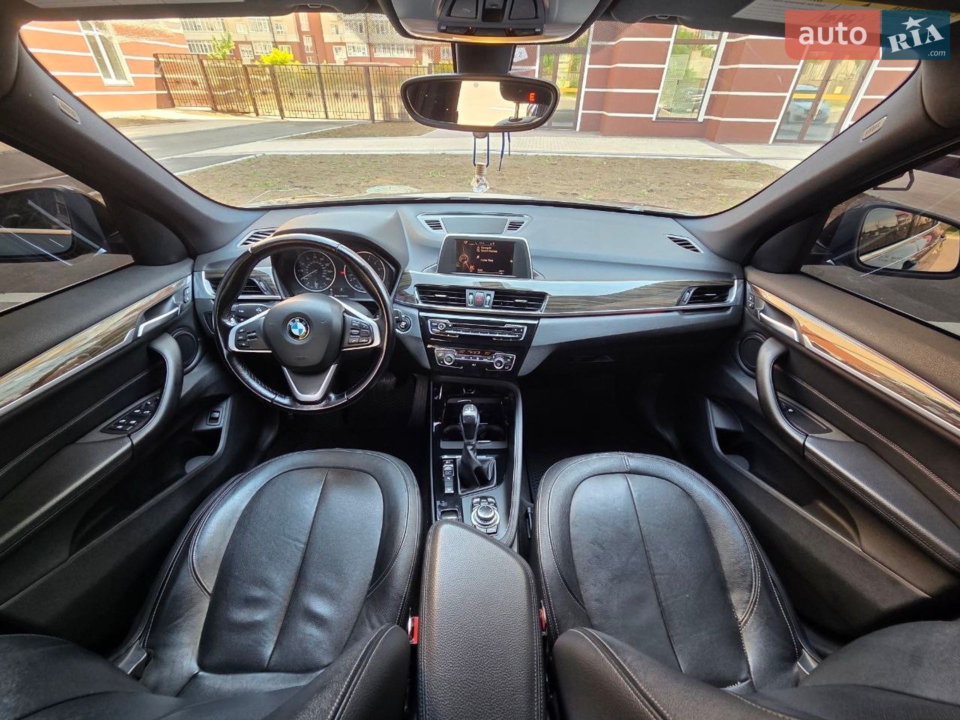 BMW X1 2015 VIN WBXHT3C37GP887456 фото оголошення 10 з 16