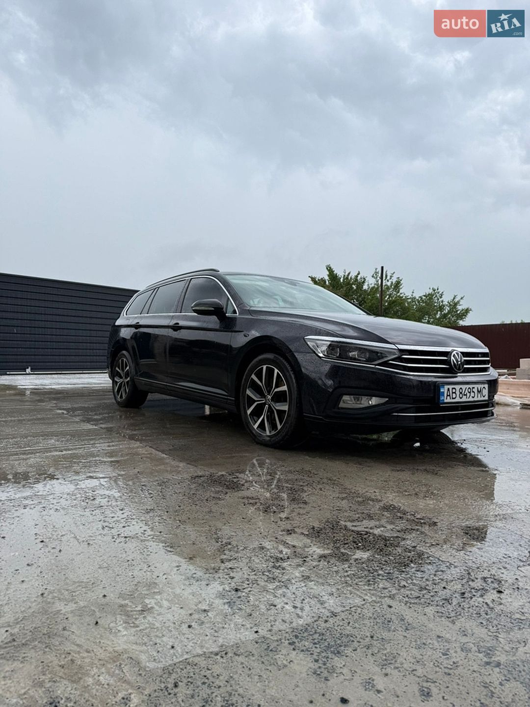 Volkswagen Passat 2023 VIN WVWZZZ3CZPE043704 фото оголошення 2 з 50