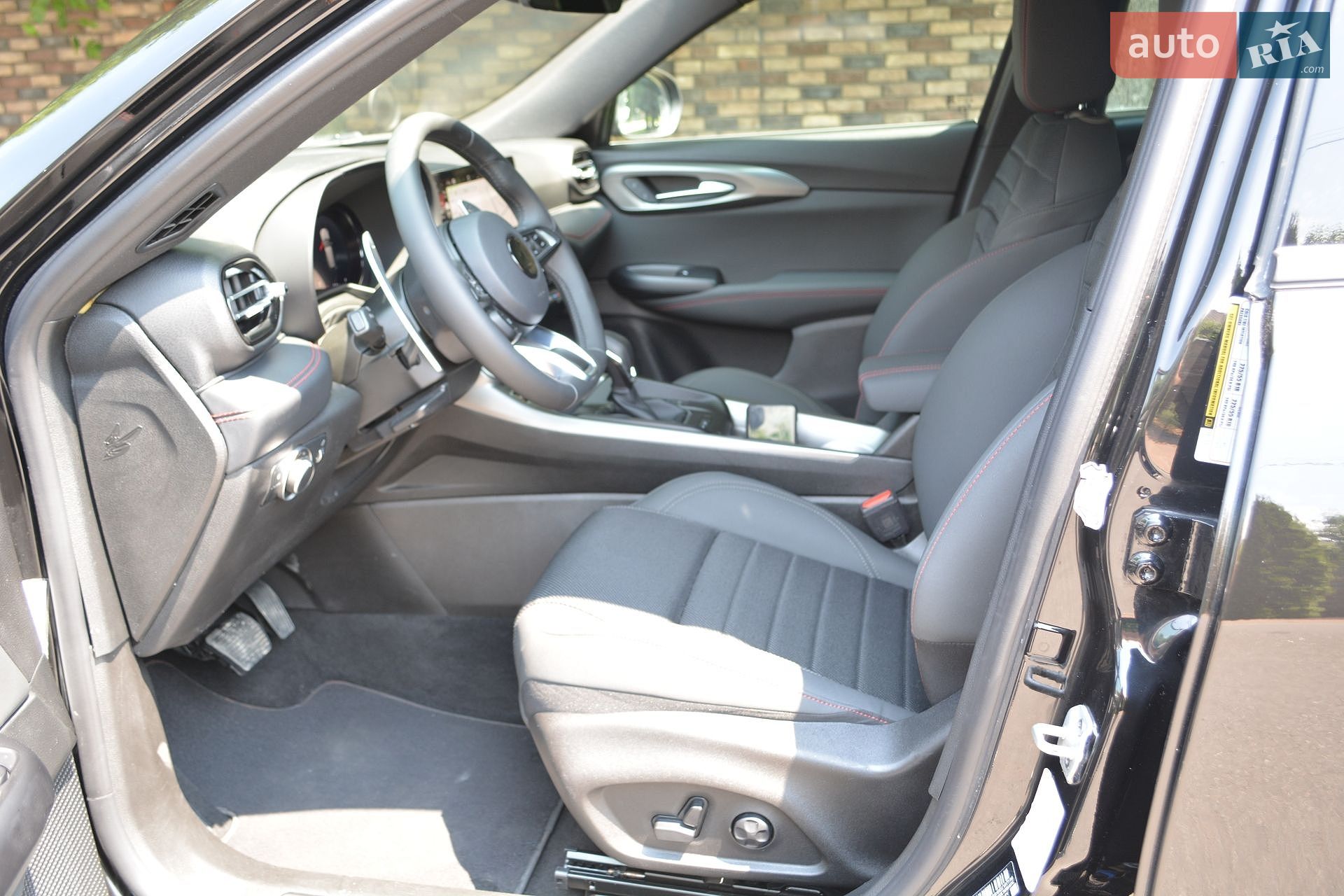 Dodge Hornet 2023 VIN ZACPDFCW0R3A33567 фото оголошення 14 з 16