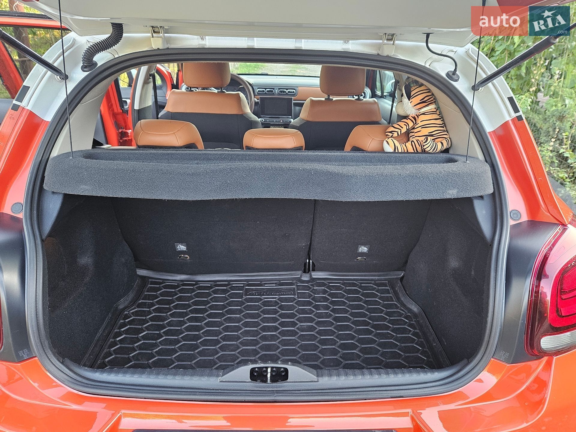 Citroen C3 2017 VIN VF7SXHNZTHT549456 фото оголошення 2 з 20
