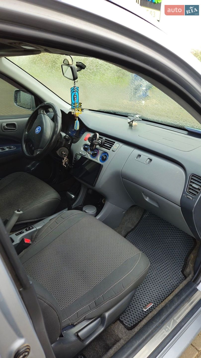 Honda HR-V 2000 VIN JHMGH4850YS214982 фото оголошення 9 з 13