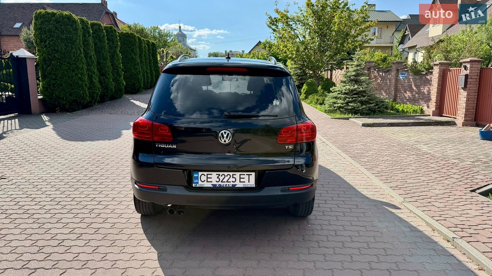 Volkswagen Tiguan 2016 VIN WVGAV7AX9GW577901 фото оголошення 4 з 16
