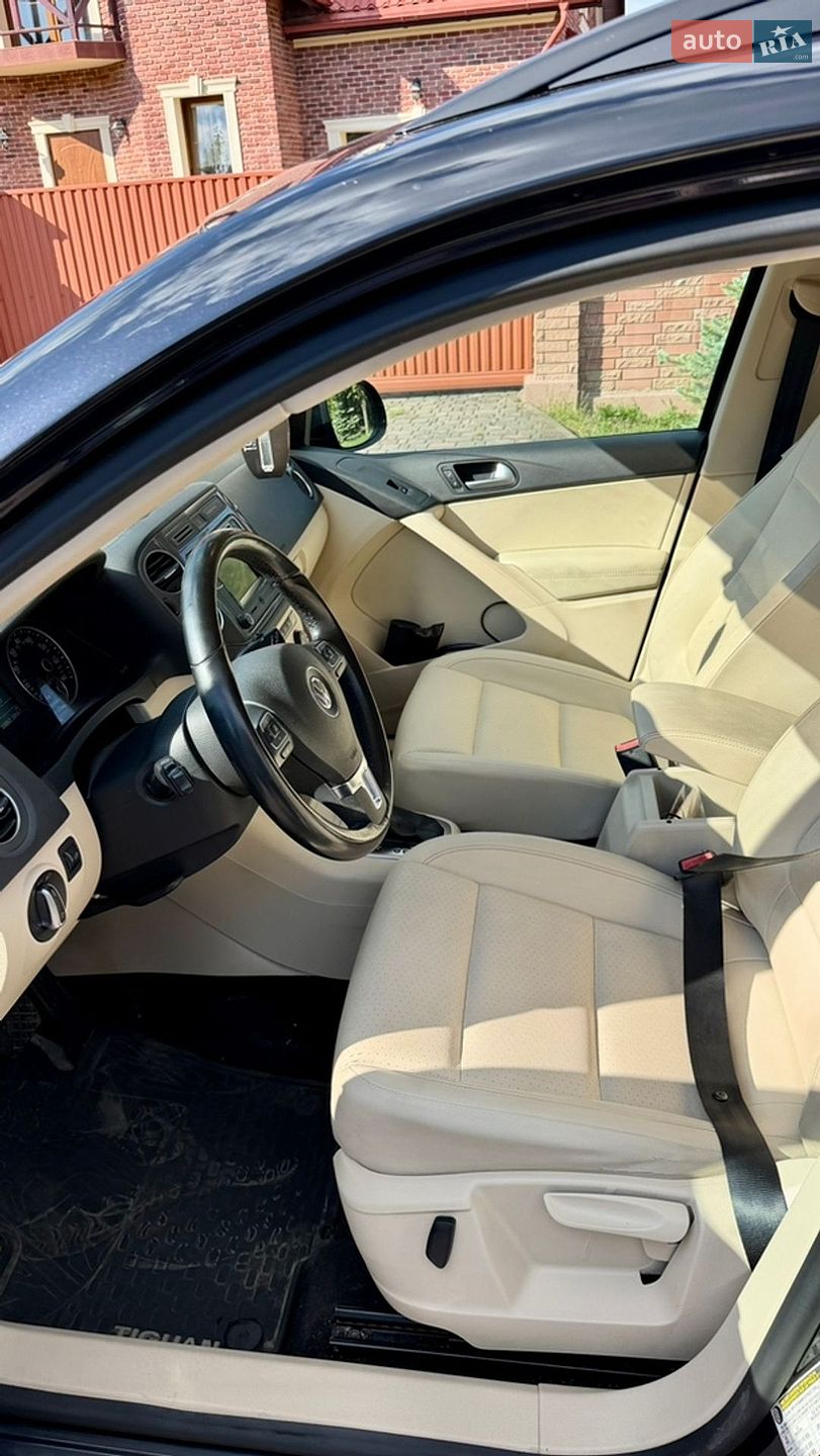 Volkswagen Tiguan 2016 VIN WVGAV7AX9GW577901 фото оголошення 6 з 16
