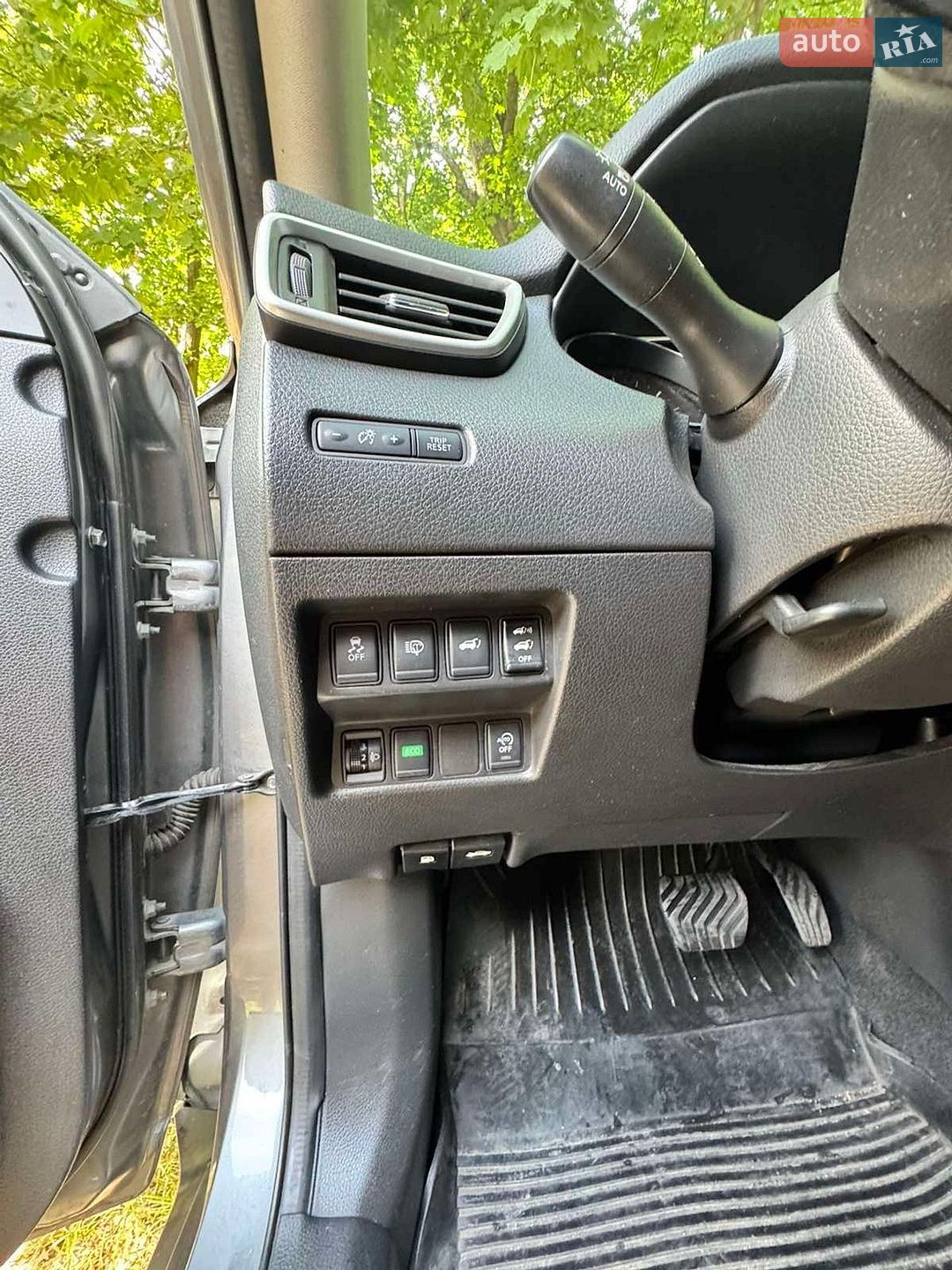 Nissan X-Trail 2015 VIN JN1TCAT32U0026622 фото оголошення 13 з 19