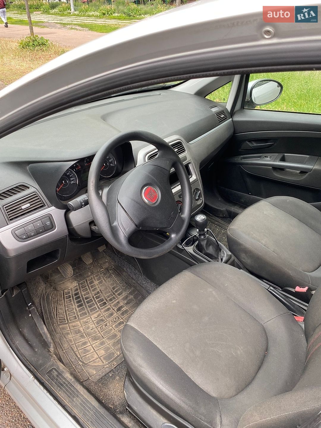 Fiat Grande Punto 2012 VIN ZFA19900000892935 фото оголошення 6 з 11