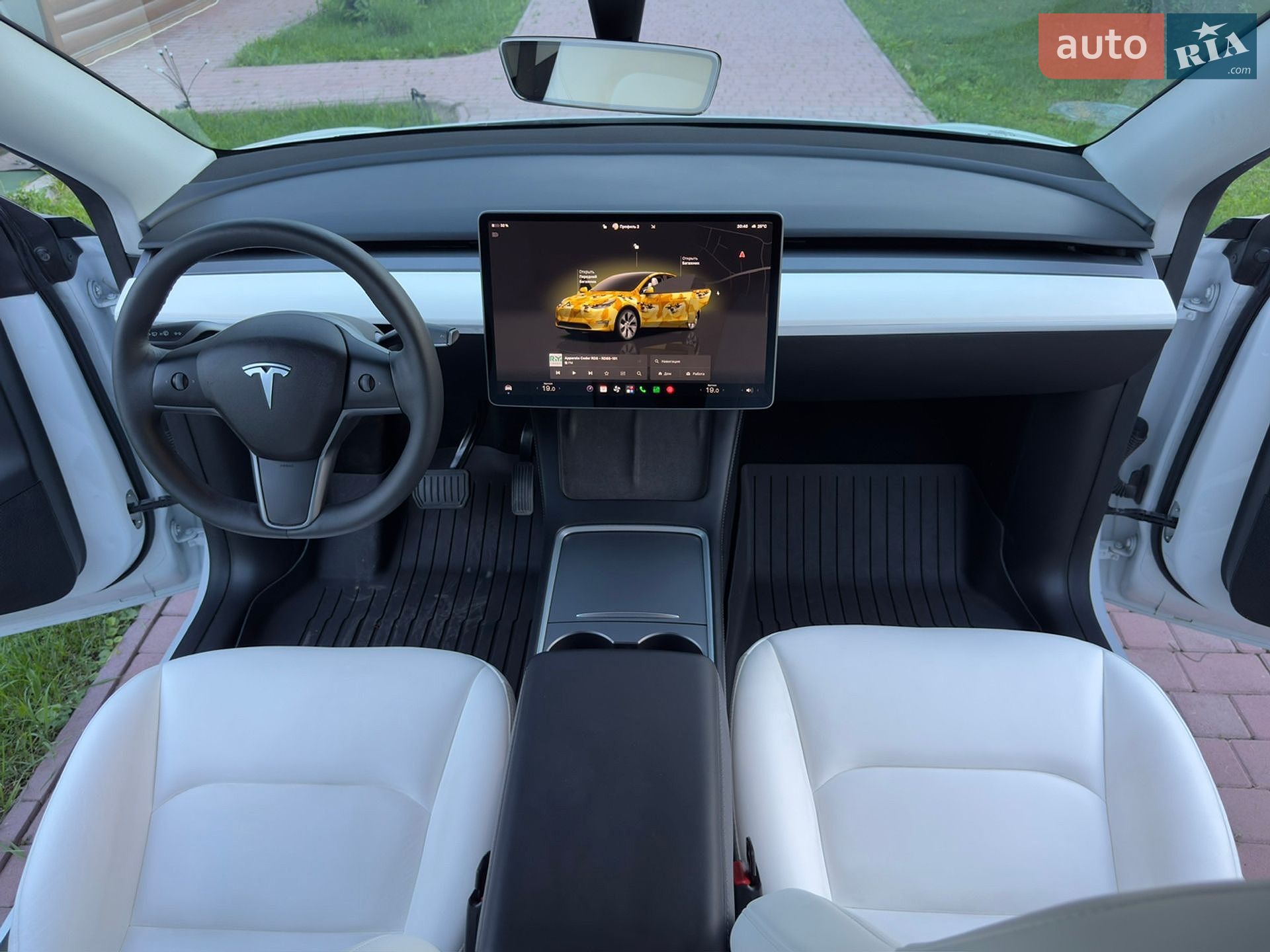 Tesla Model Y 2024 VIN 7SAYGDED2RF077262 фото оголошення 16 з 20
