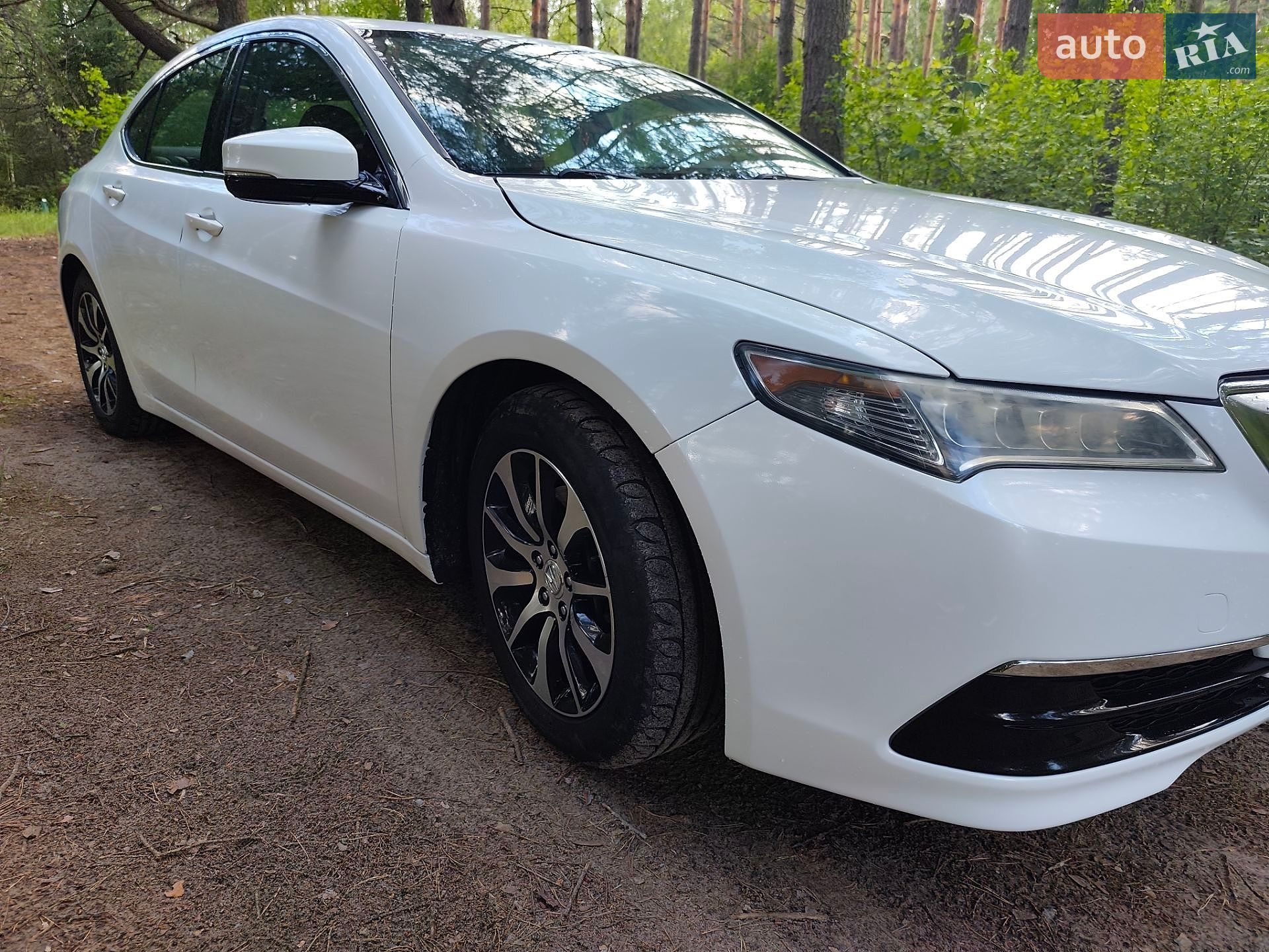 Acura TLX 2015 VIN 19UUB1F35GA001993 фото оголошення 4 з 28