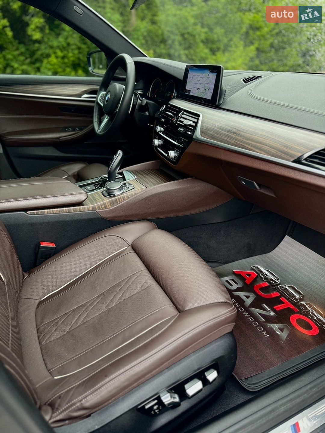 BMW 5 Series 2017 VIN WBAJC3105HG921870 фото оголошення 30 з 64