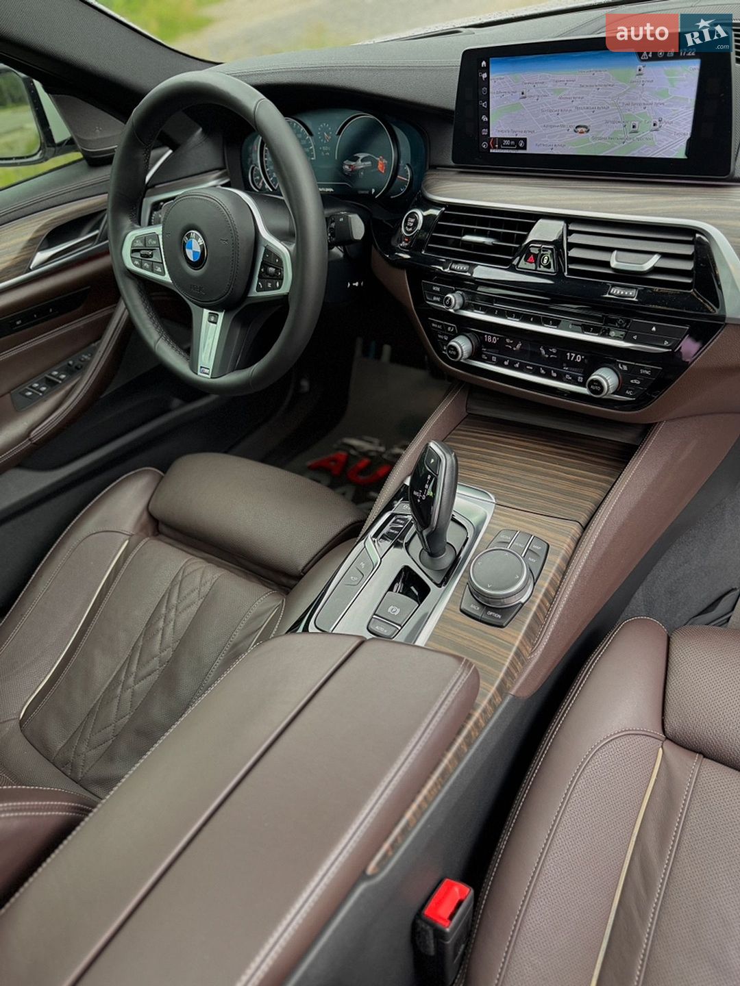 BMW 5 Series 2017 VIN WBAJC3105HG921870 фото оголошення 31 з 64