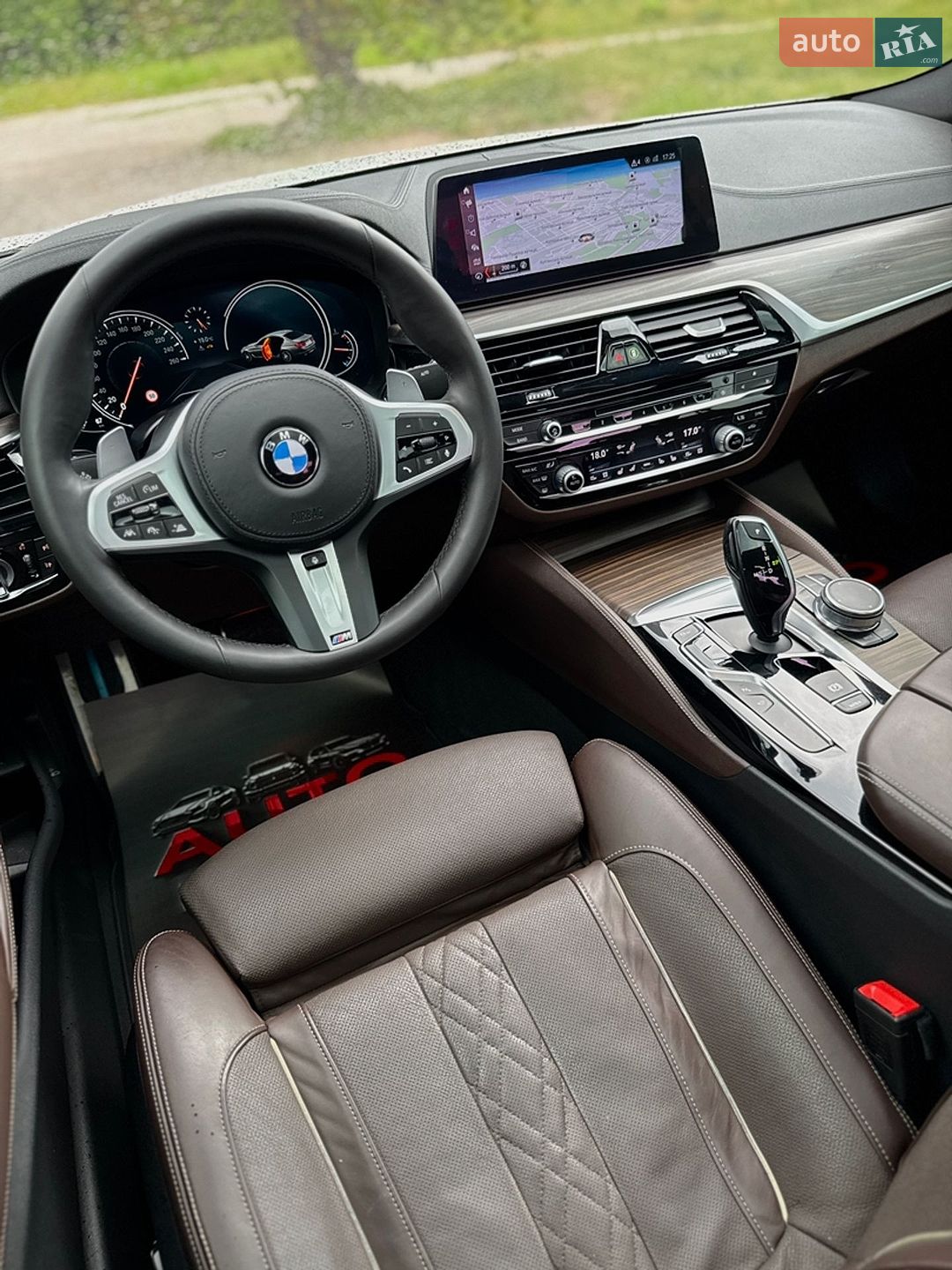 BMW 5 Series 2017 VIN WBAJC3105HG921870 фото оголошення 35 з 64