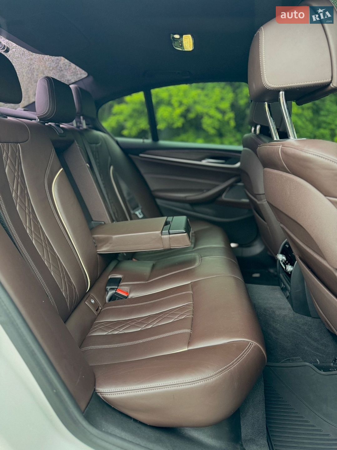 BMW 5 Series 2017 VIN WBAJC3105HG921870 фото оголошення 36 з 64